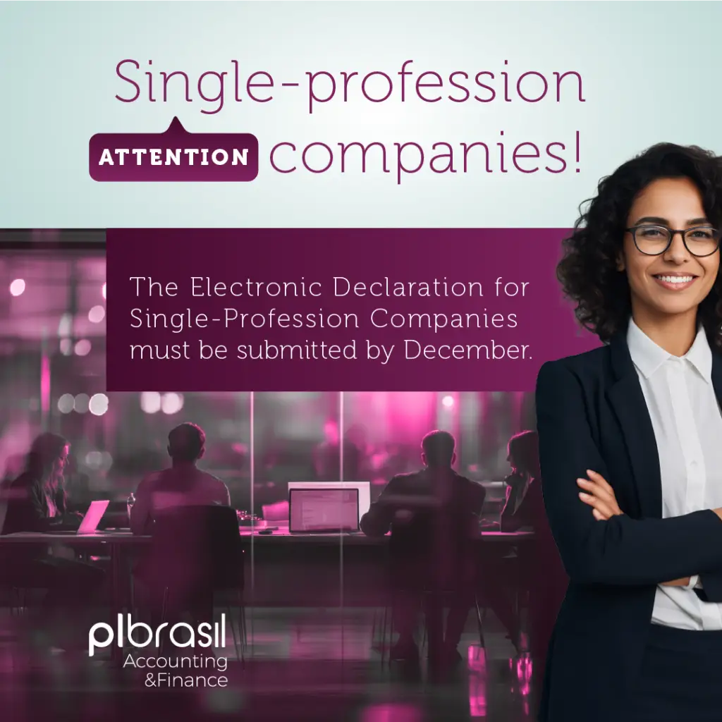 The image highlights the importance of the electronic declaration for single-profession companies, with a smiling professional woman standing next to a meeting room in the background, promoting awareness of single-profession companies and financial management.