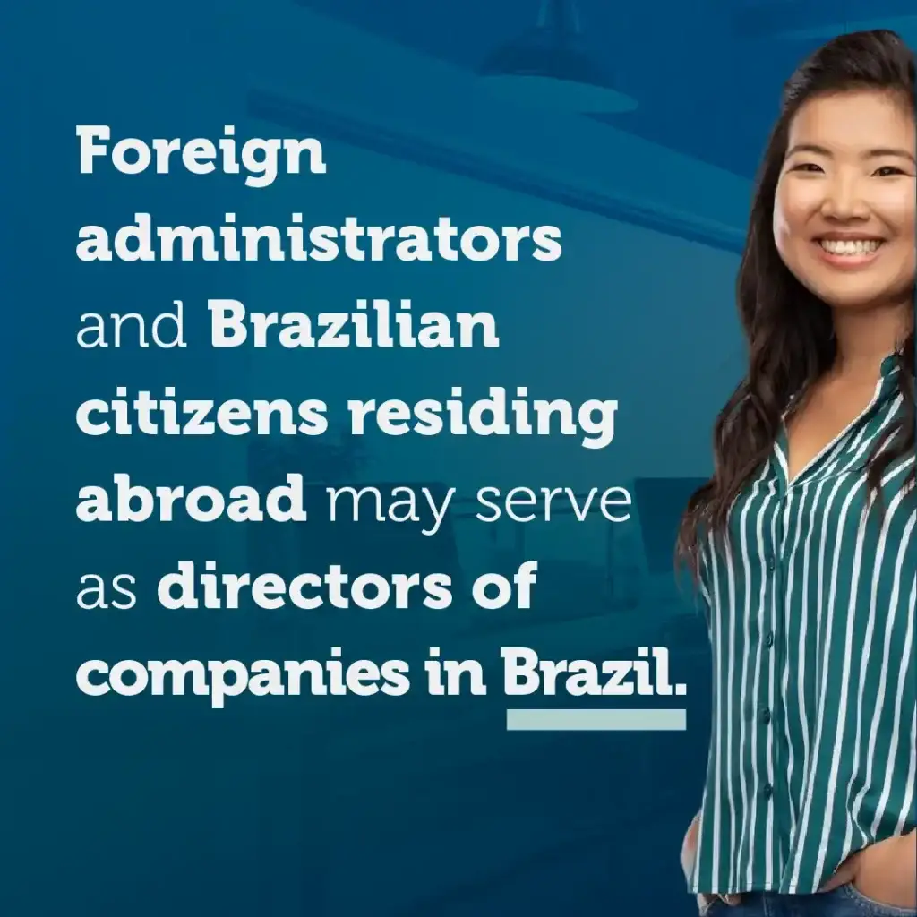 Mulher sorridente representando estrangeiros e brasileiros residindo no exterior, destacando a possibilidade de atuar como diretora de empresas no Brasil.